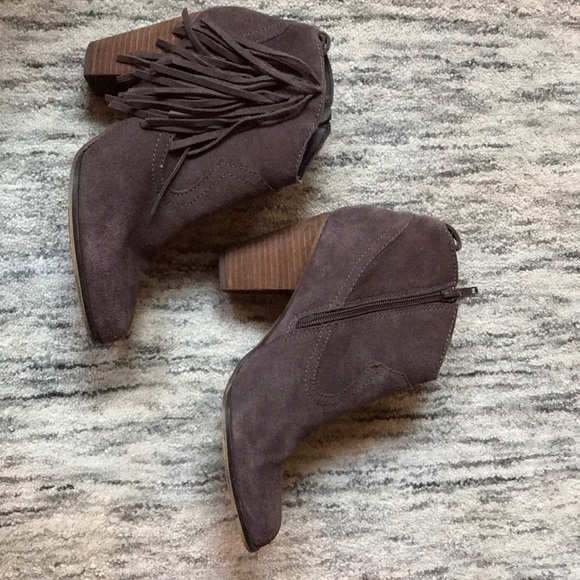 Tassel Fringe Booties - Picture 1 of 4